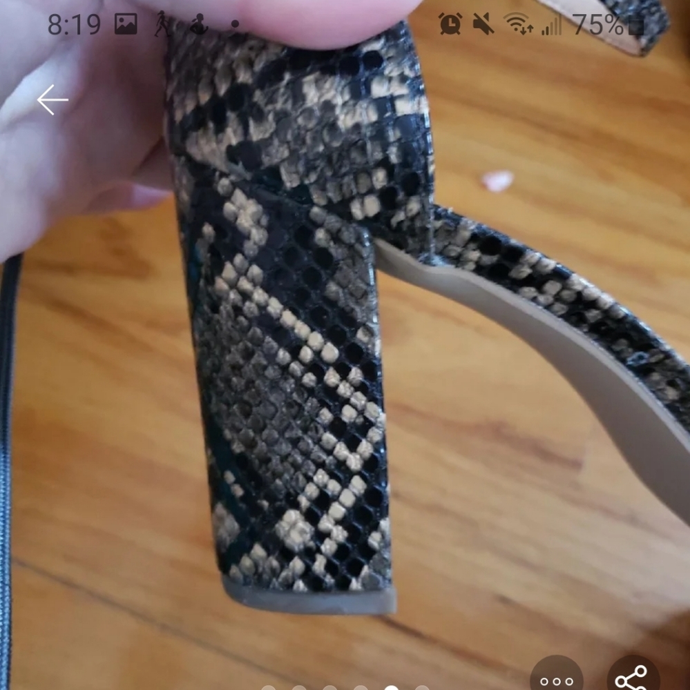 Heels - Picture 3 of 4